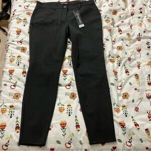 BNWT Express Mid Rise Leggings